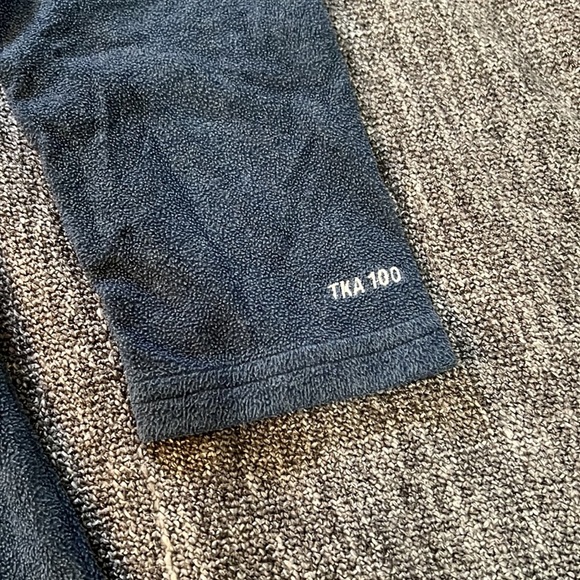 North face medium 1/4 zip fleece jacket - Picture 3 of 5